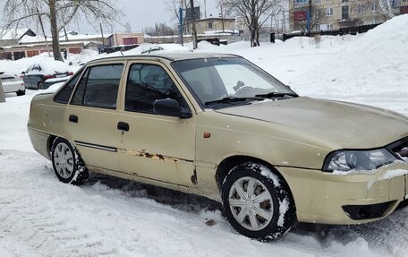Daewoo Nexia I рестайлинг, 2010 год, 115 000 рублей, 3 фотография