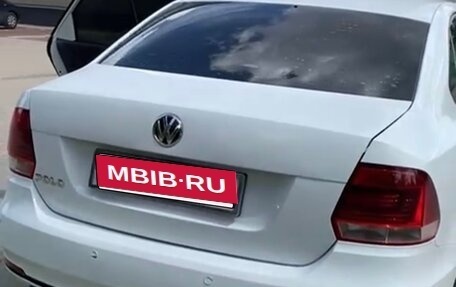 Volkswagen Polo VI (EU Market), 2017 год, 800 000 рублей, 2 фотография