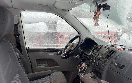 Volkswagen Caravelle T5, 2010 год, 1 800 000 рублей, 5 фотография