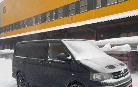Volkswagen Caravelle T5, 2010 год, 1 800 000 рублей, 2 фотография