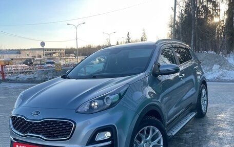 KIA Sportage IV рестайлинг, 2020 год, 2 100 000 рублей, 2 фотография