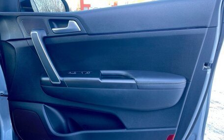 KIA Sportage IV рестайлинг, 2020 год, 2 100 000 рублей, 9 фотография