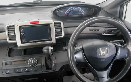 Honda Freed I, 2010 год, 969 000 рублей, 15 фотография