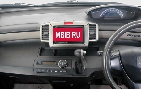 Honda Freed I, 2010 год, 969 000 рублей, 17 фотография