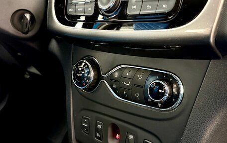 Renault Sandero II рестайлинг, 2016 год, 960 000 рублей, 18 фотография