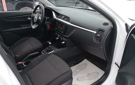 KIA Rio IV, 2021 год, 1 450 000 рублей, 10 фотография