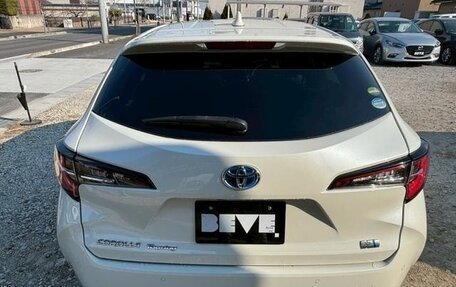 Toyota Corolla, 2021 год, 1 750 000 рублей, 2 фотография