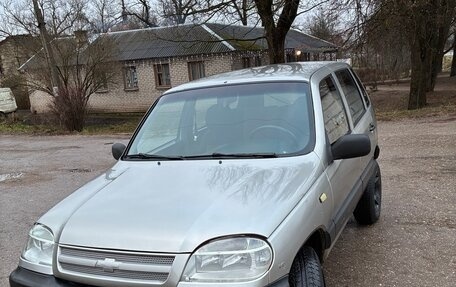 Chevrolet Niva I рестайлинг, 2007 год, 290 000 рублей, 2 фотография