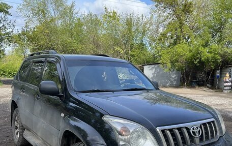 Toyota Land Cruiser Prado 120 рестайлинг, 2007 год, 2 000 000 рублей, 2 фотография