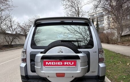 Mitsubishi Pajero IV, 2007 год, 1 640 000 рублей, 2 фотография