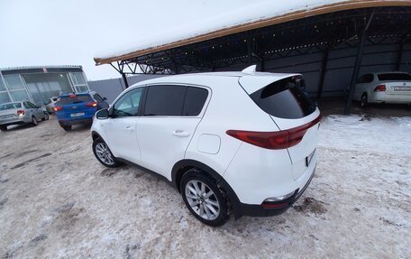 KIA Sportage IV рестайлинг, 2018 год, 2 000 000 рублей, 5 фотография