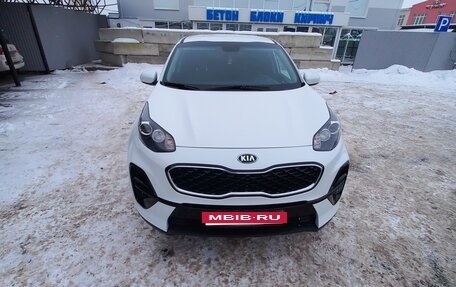 KIA Sportage IV рестайлинг, 2018 год, 2 000 000 рублей, 7 фотография