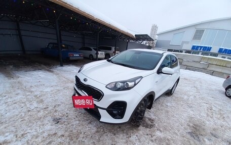 KIA Sportage IV рестайлинг, 2018 год, 2 000 000 рублей, 8 фотография
