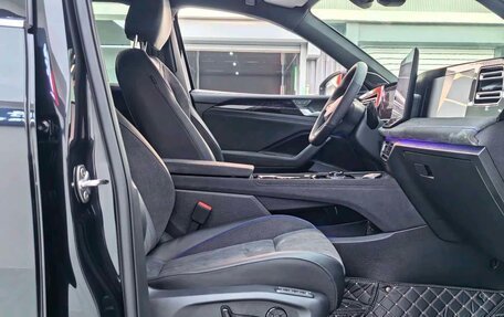 Volkswagen Tiguan, 2025 год, 4 490 000 рублей, 7 фотография