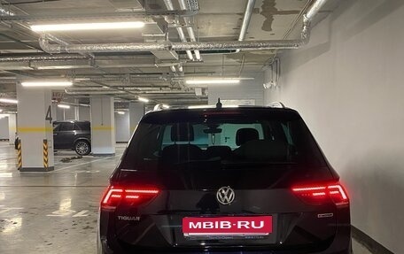 Volkswagen Tiguan II, 2019 год, 2 980 000 рублей, 3 фотография