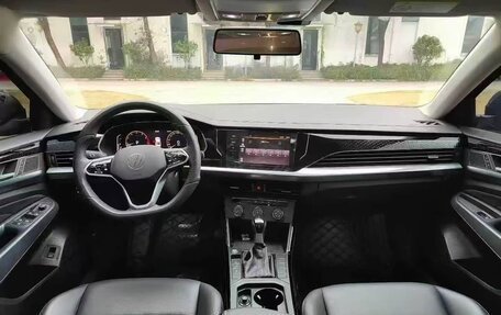 Volkswagen Passat B8 рестайлинг, 2023 год, 2 390 000 рублей, 7 фотография