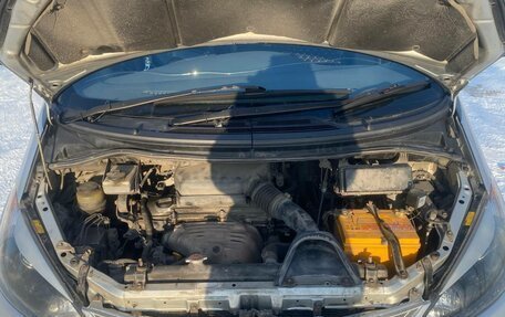 Toyota Estima III рестайлинг -2, 2002 год, 790 000 рублей, 13 фотография