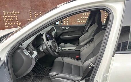 Volvo XC60 II, 2025 год, 5 290 000 рублей, 8 фотография