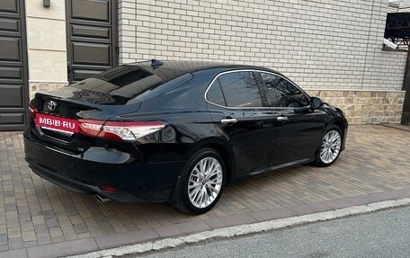 Toyota Camry, 2021 год, 3 680 000 рублей, 4 фотография