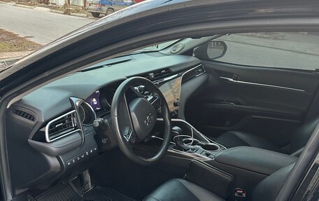 Toyota Camry, 2021 год, 3 680 000 рублей, 7 фотография