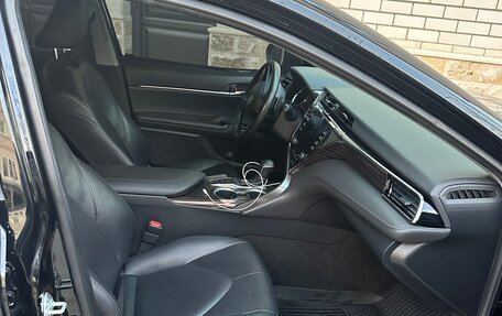 Toyota Camry, 2021 год, 3 680 000 рублей, 11 фотография