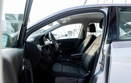 Volkswagen Polo VI (EU Market), 2018 год, 1 050 000 рублей, 11 фотография