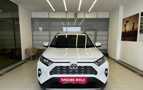 Toyota RAV4, 2020 год, 3 700 000 рублей, 3 фотография