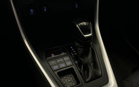 Toyota RAV4, 2020 год, 3 700 000 рублей, 15 фотография