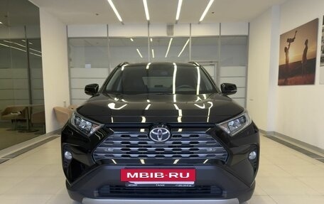 Toyota RAV4, 2019 год, 3 700 000 рублей, 4 фотография
