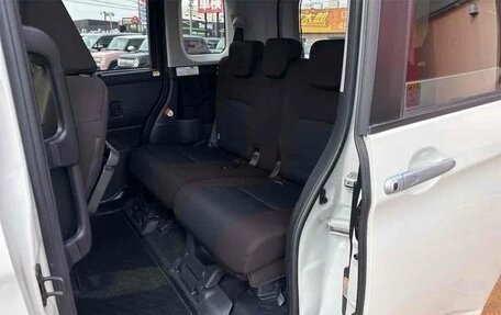 Toyota Roomy I, 2020 год, 850 000 рублей, 19 фотография