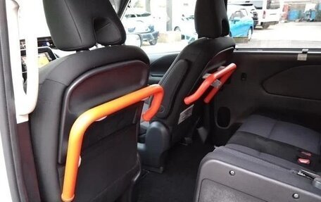 Nissan Serena IV, 2021 год, 1 250 000 рублей, 10 фотография