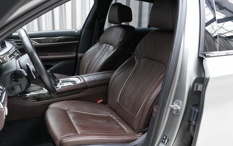 BMW 7 серия, 2022 год, 6 890 000 рублей, 10 фотография