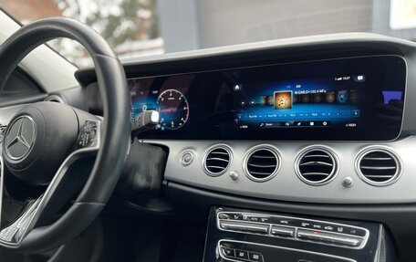 Mercedes-Benz E-Класс, 2021 год, 3 350 000 рублей, 9 фотография