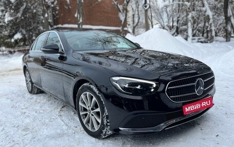 Mercedes-Benz E-Класс, 2021 год, 3 350 000 рублей, 3 фотография