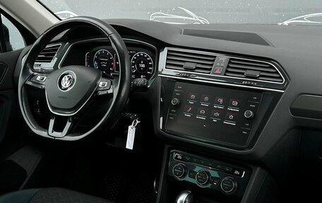 Volkswagen Tiguan II, 2020 год, 2 482 700 рублей, 15 фотография