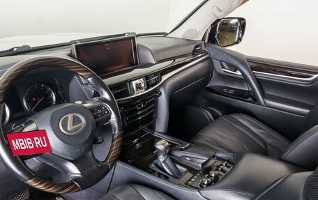 Lexus LX III, 2017 год, 6 339 000 рублей, 11 фотография