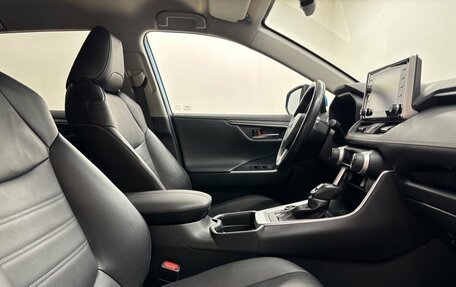 Toyota RAV4, 2019 год, 3 395 000 рублей, 12 фотография