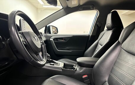 Toyota RAV4, 2019 год, 3 395 000 рублей, 11 фотография