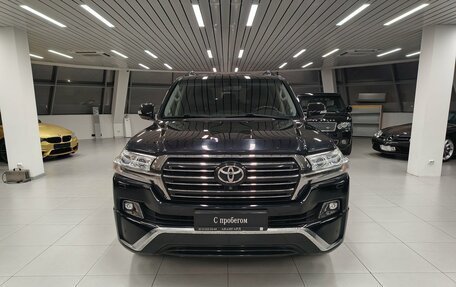 Toyota Land Cruiser 200, 2016 год, 5 590 000 рублей, 3 фотография