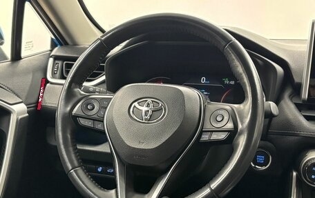 Toyota RAV4, 2019 год, 3 395 000 рублей, 19 фотография