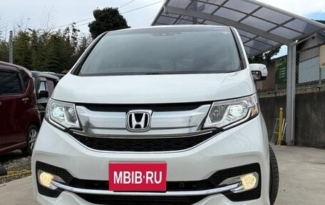 Honda Stepwgn IV, 2017 год, 1 443 000 рублей, 1 фотография
