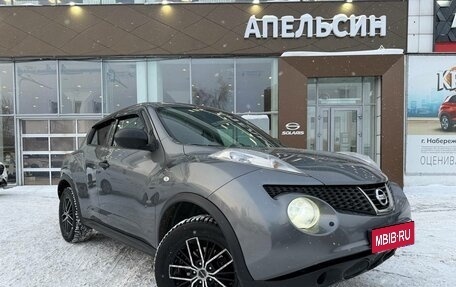 Nissan Juke II, 2013 год, 896 370 рублей, 1 фотография