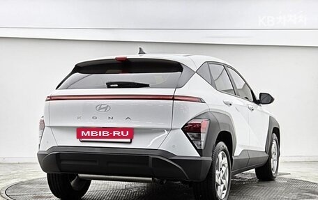 Hyundai Kona, 2023 год, 1 890 000 рублей, 2 фотография