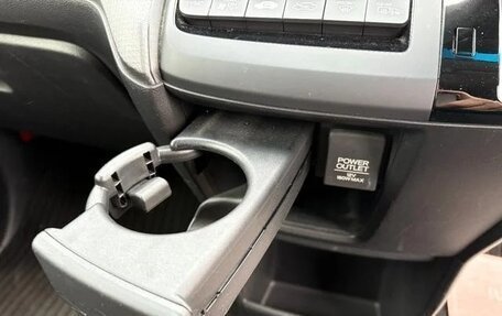 Honda Stepwgn IV, 2017 год, 1 443 000 рублей, 16 фотография