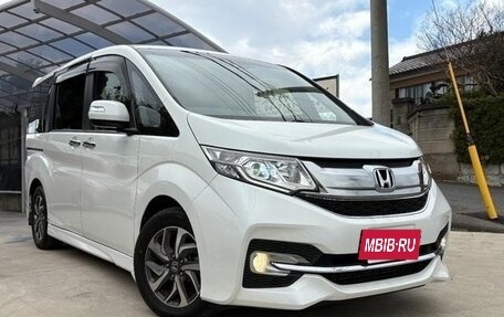 Honda Stepwgn IV, 2017 год, 1 443 000 рублей, 3 фотография