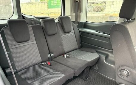 Honda Stepwgn IV, 2017 год, 1 443 000 рублей, 26 фотография