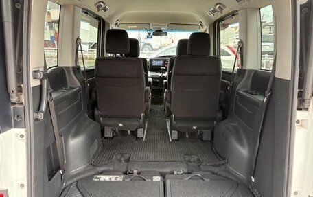 Honda Stepwgn IV, 2017 год, 1 443 000 рублей, 34 фотография