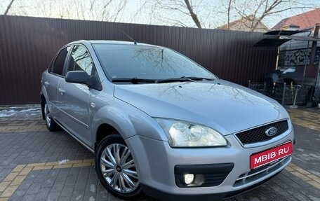 Ford Focus II рестайлинг, 2005 год, 440 000 рублей, 1 фотография