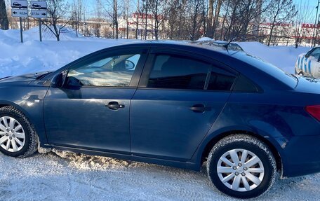 Chevrolet Cruze II, 2011 год, 550 000 рублей, 3 фотография