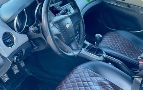 Chevrolet Cruze II, 2011 год, 550 000 рублей, 6 фотография